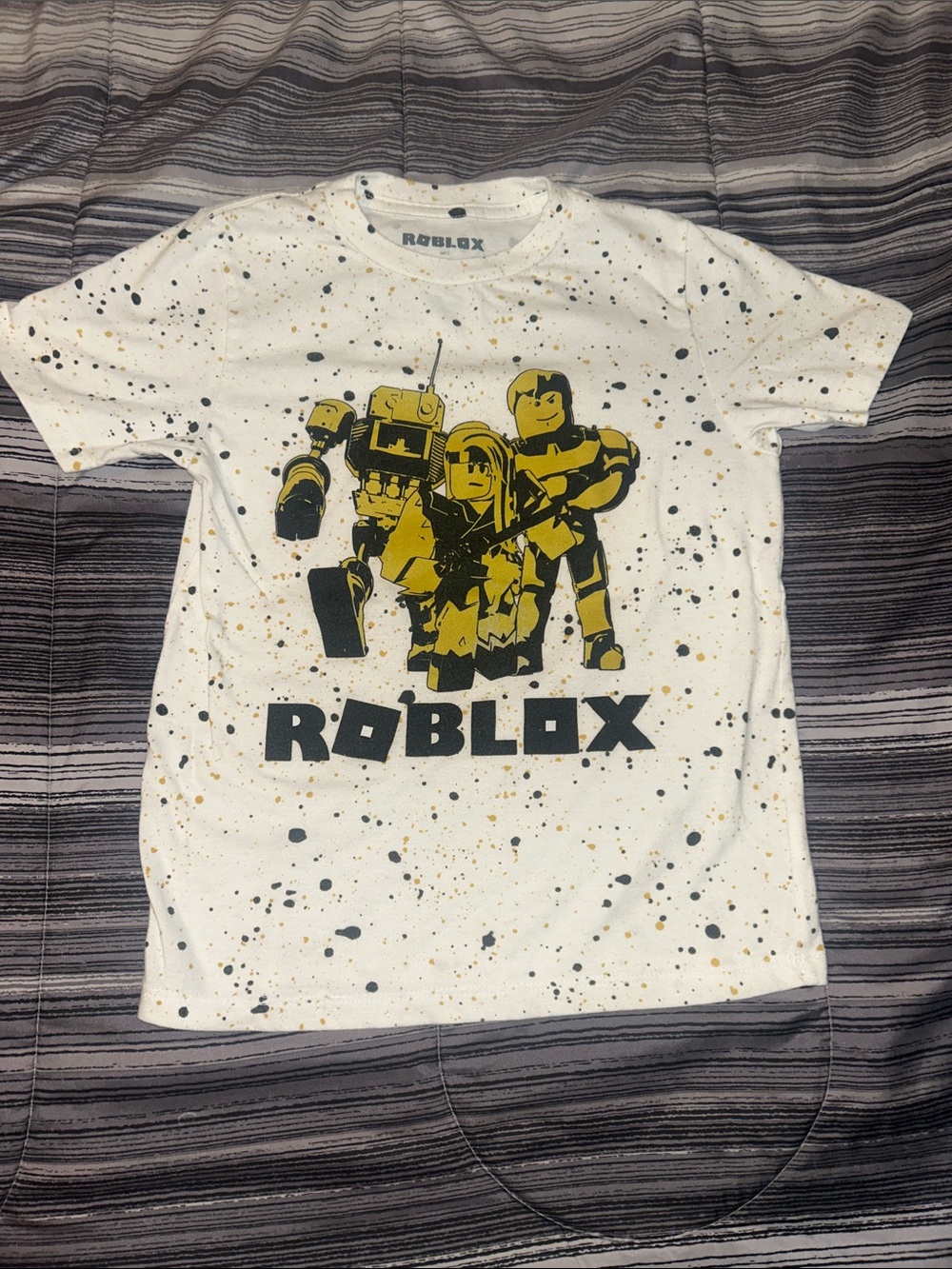 Kids' Roblox White & Yellow Graphic Tee